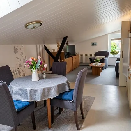 Zum Haeusler-glueck Apartman